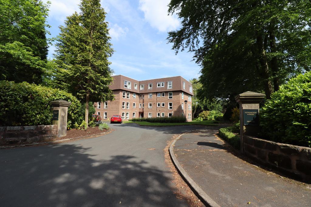 3 Bed Flat Property for Sale in Bowdon, WA14 2UA