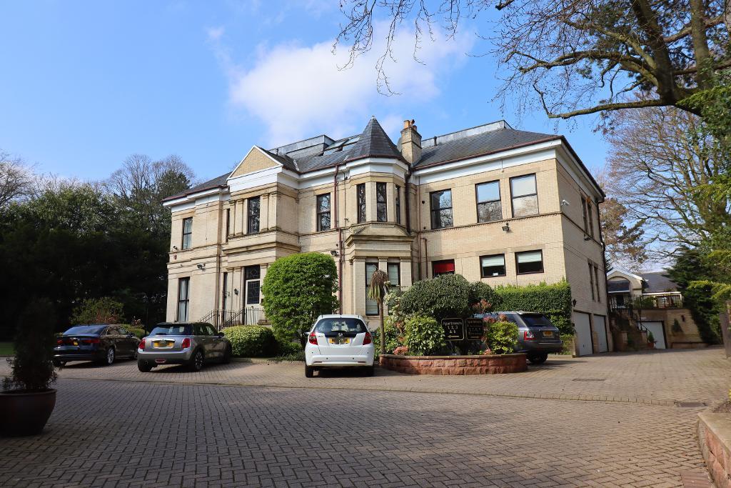 Suffolk Road, Altrincham, WA14 4QX