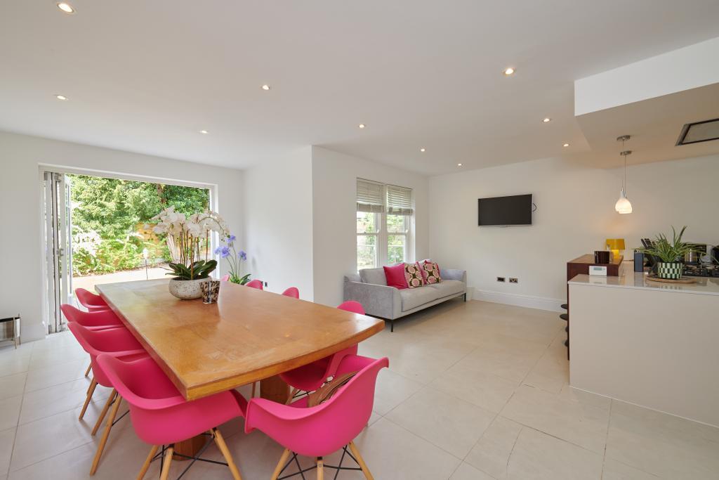 Bradgate Road, Altrincham, Cheshire, WA14 4QU