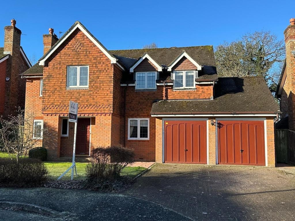 Cumberland Drive, Bowdon, WA14 3QP