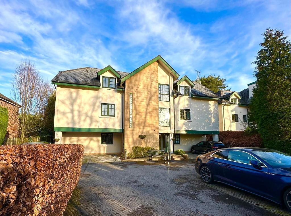 15 Heath Road, Hale, WA14 2UJ